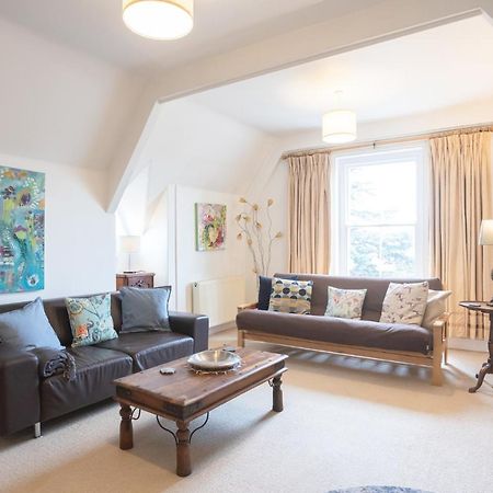 شقة Spacious 3Br Victorian Cheltenham Loft Flat In Cotswolds - Free Parking المظهر الخارجي الصورة